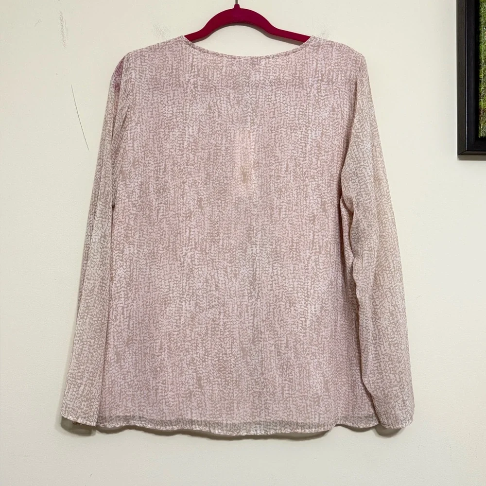 Calvin Klein NWT Blouse Ruched V-Neck Top Pink Light Tan Print Lined Size L - Picture 9 of 15